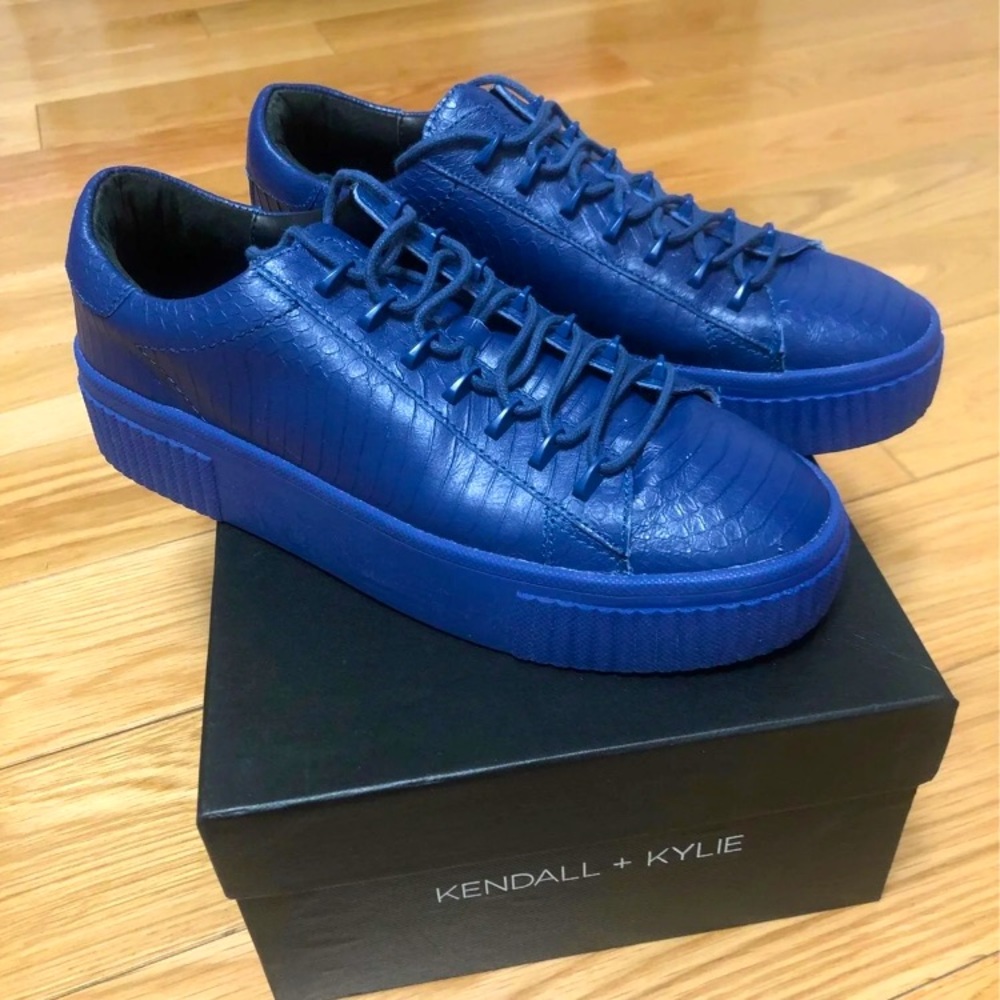 KENDALL + KYLIE Reese Platform Shoes